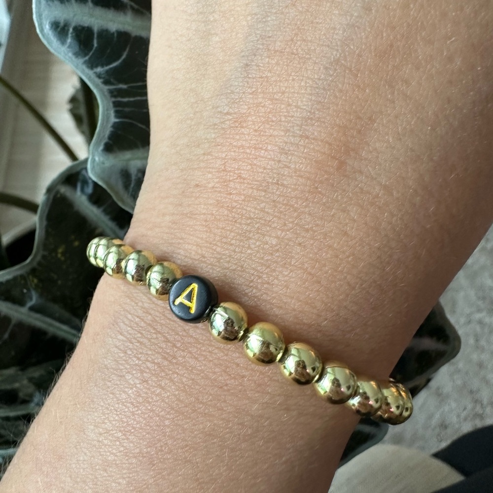 Initial bracelet, gold beaded bracelet, letter bracelet, elastic bracelet